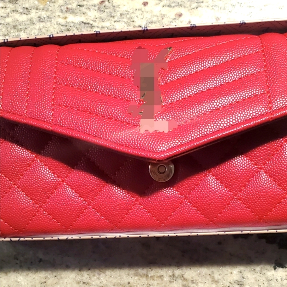 Red wallet